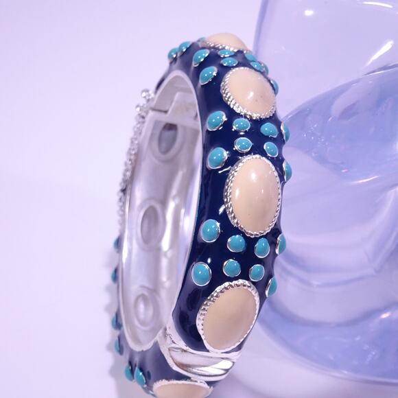 J.Crew Women's VINTAGE Blue Cream Cabochon Enamel Silver Cuff Bracelet NWOT 98 - Picture 7 of 9